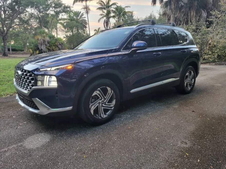 2022 Hyundai Santa Fe SEL photo 1