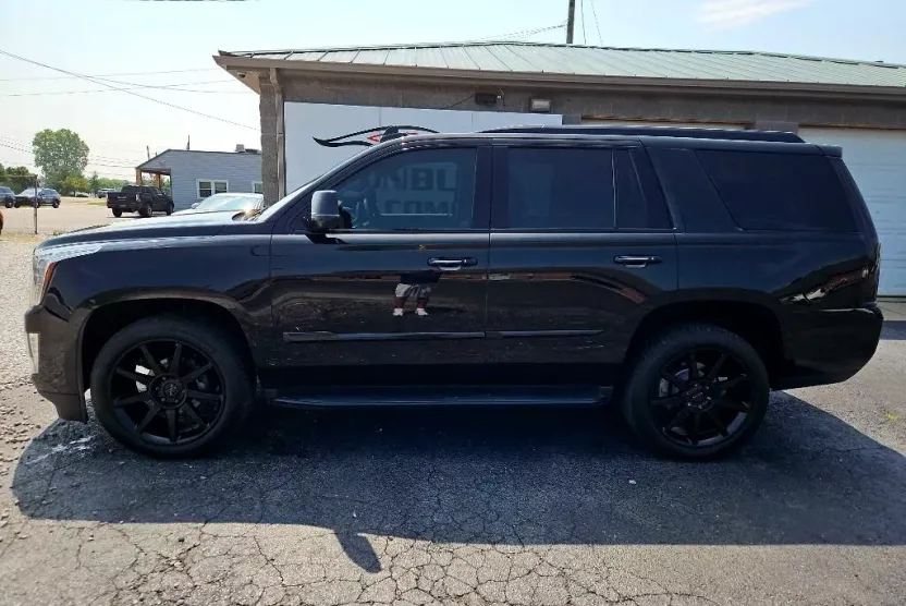 2019 Cadillac Escalade Premium Luxury photo 1