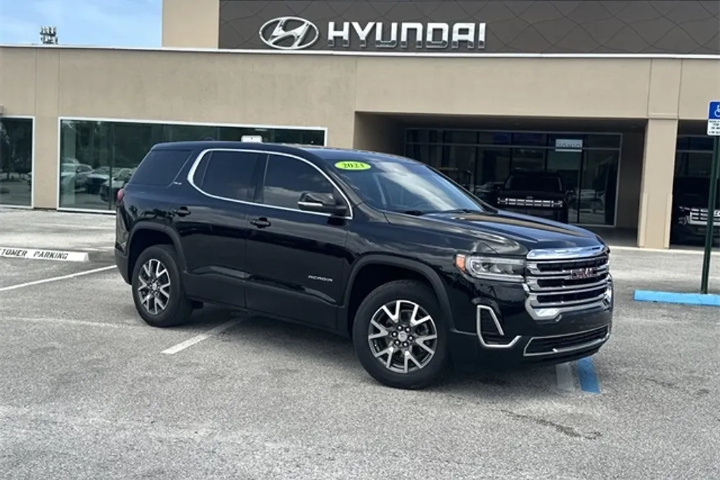 2023 Gmc Acadia SLE photo 1