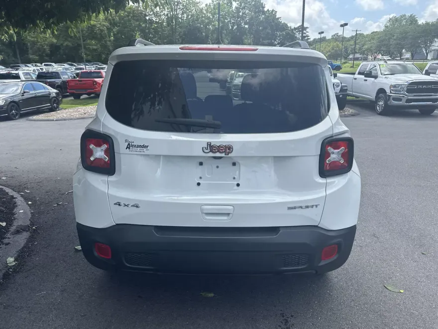 2020 Jeep Renegade Sport photo 1
