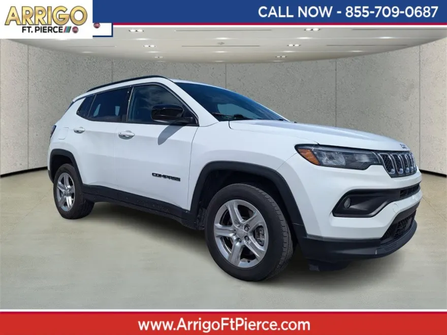 2023 Jeep Compass Latitude photo 1