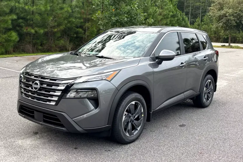 2026 Nissan Rogue SV photo 1