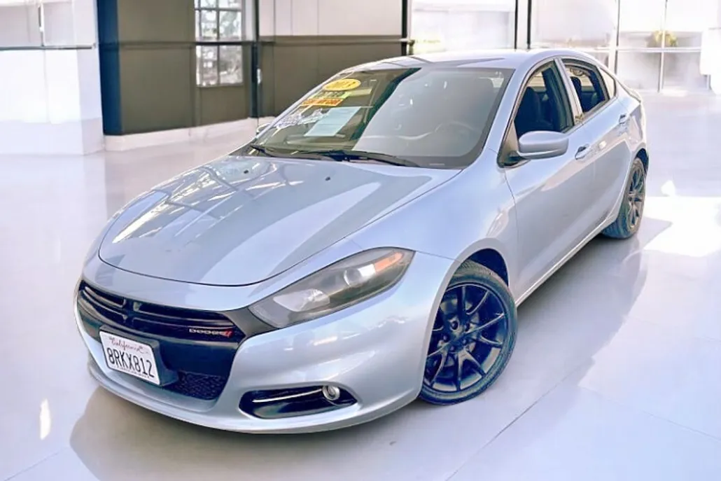 2013 Dodge Dart SXT photo 1