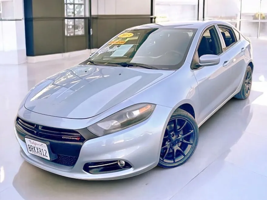 2013 Dodge Dart SXT photo 1
