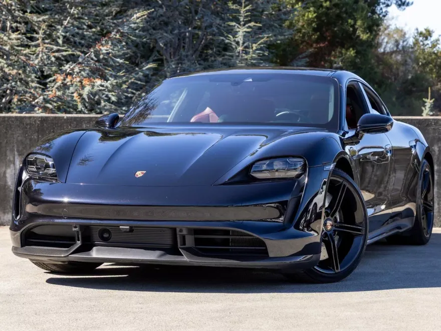 2021 Porsche Taycan Turbo S photo 1