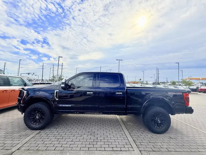 2021 Ford F-250 Platinum photo 1