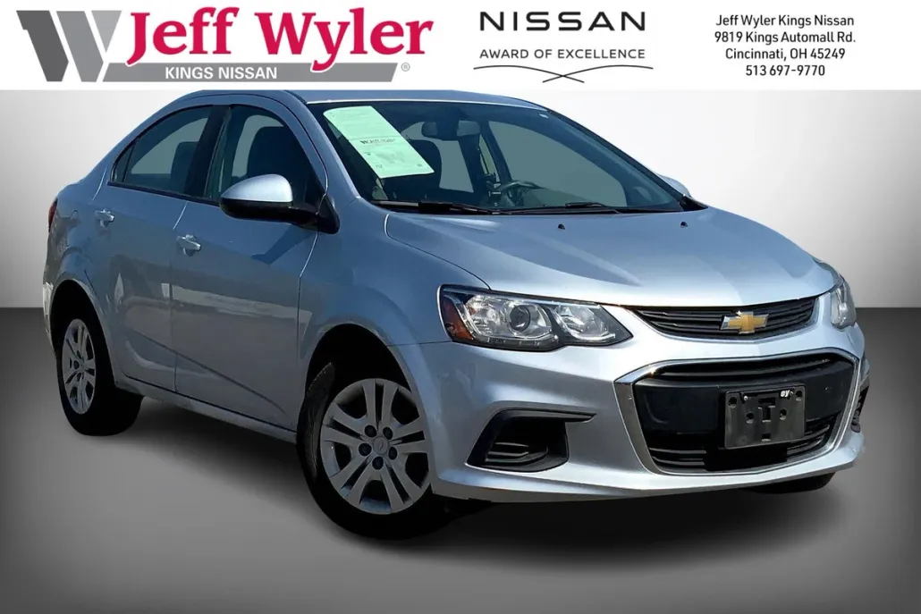 2017 Chevrolet Sonic LS photo 1