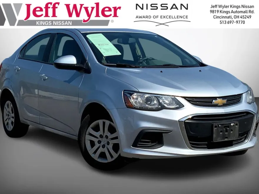2017 Chevrolet Sonic LS photo 1