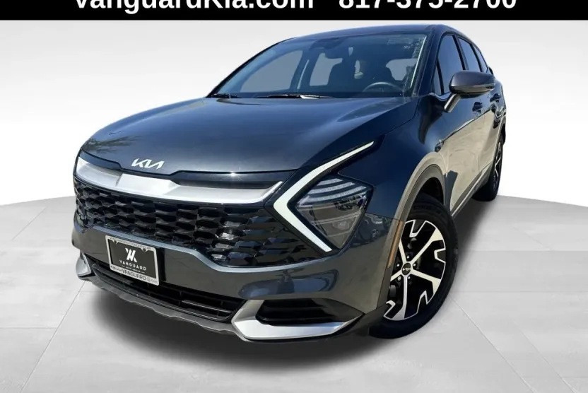 2025 Kia Sportage EX photo 1