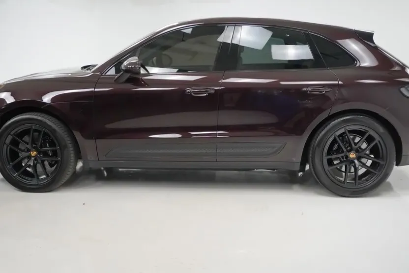 2024 Porsche Macan S photo 1