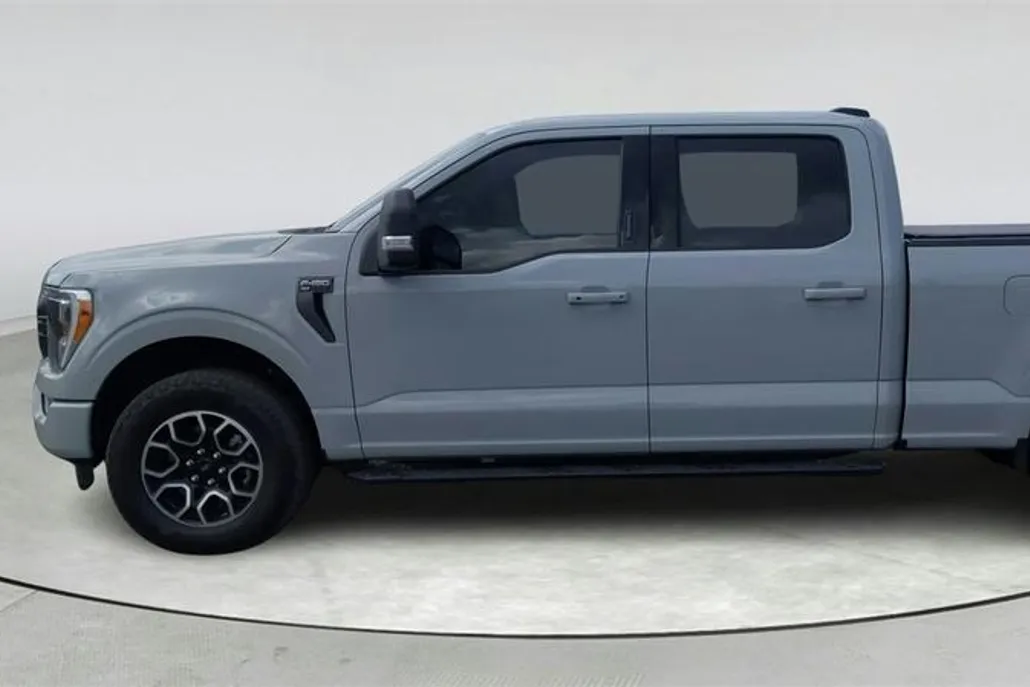 2023 Ford F-150 XLT photo 1