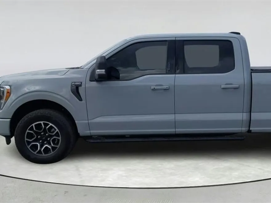 2023 Ford F-150 XLT photo 1