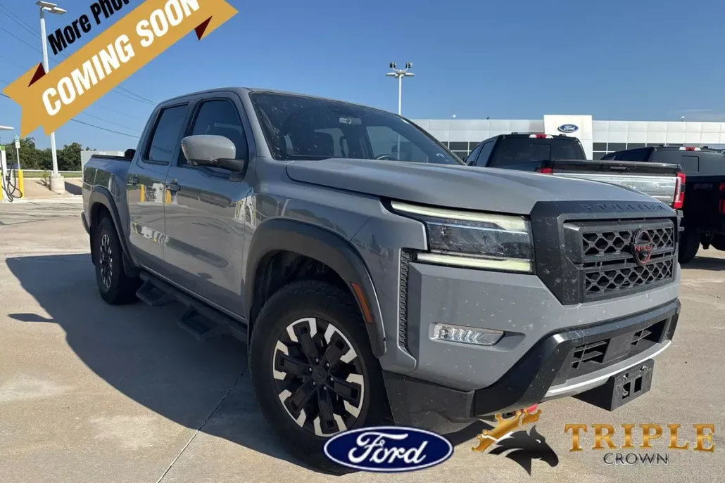 2023 Nissan Frontier PRO-X photo 1