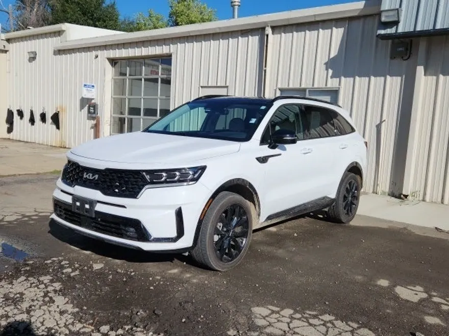 2022 Kia Sorento SX photo 1