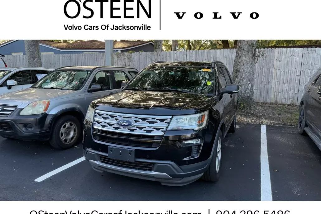 2019 Ford Explorer XLT photo 1