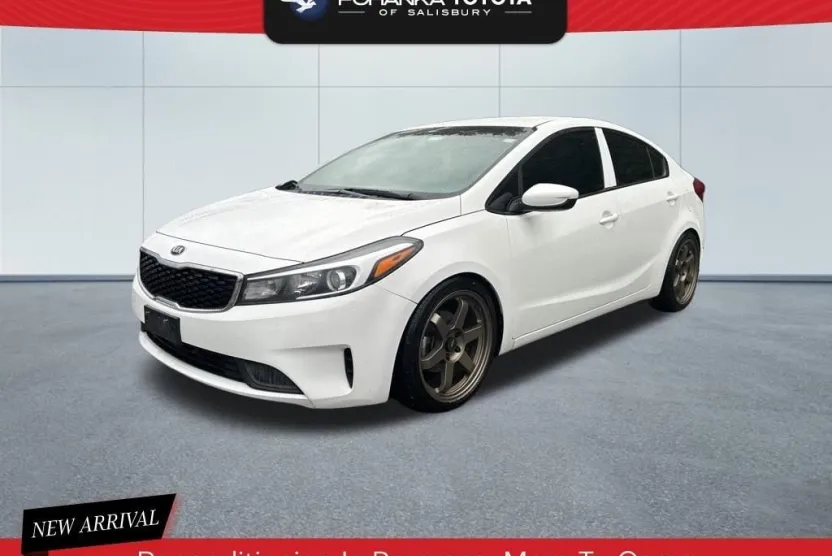 2018 Kia Forte LX Base photo 1