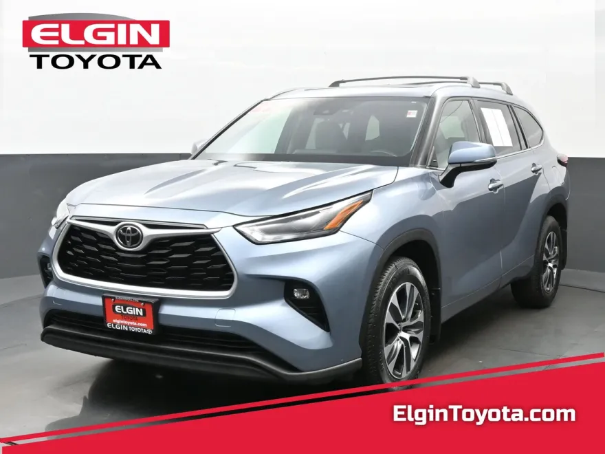 2022 Toyota Highlander XLE photo 1