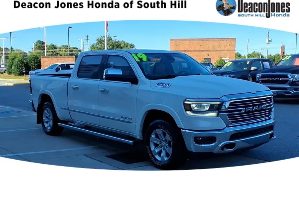 2019 Ram 1500 Laramie photo 1