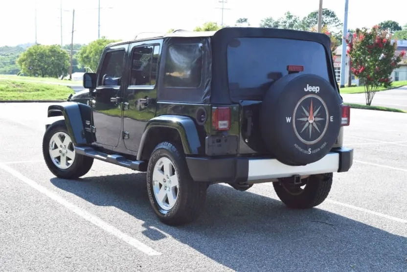 2011 Jeep Wrangler Unlimited Sahara photo 1