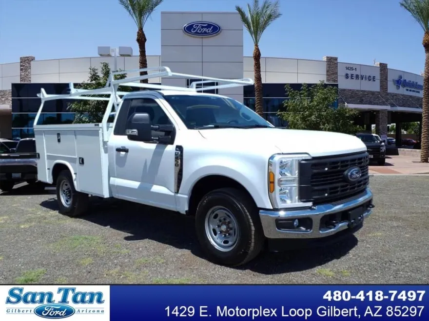 2025 Ford F-250 XL photo 1