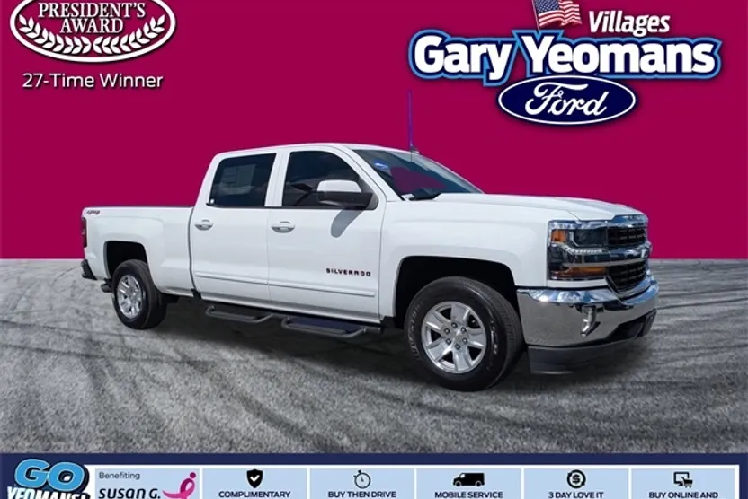 2017 Chevrolet Silverado 1500 LT photo 1