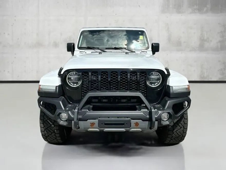 2021 Jeep Gladiator Willys photo 1