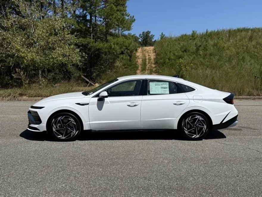 2026 Hyundai Sonata SEL Sport photo 1