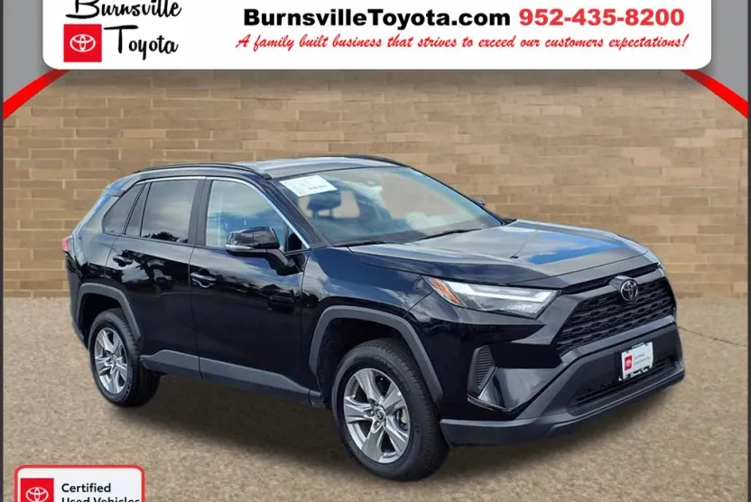 2025 Toyota RAV4 XLE photo 1