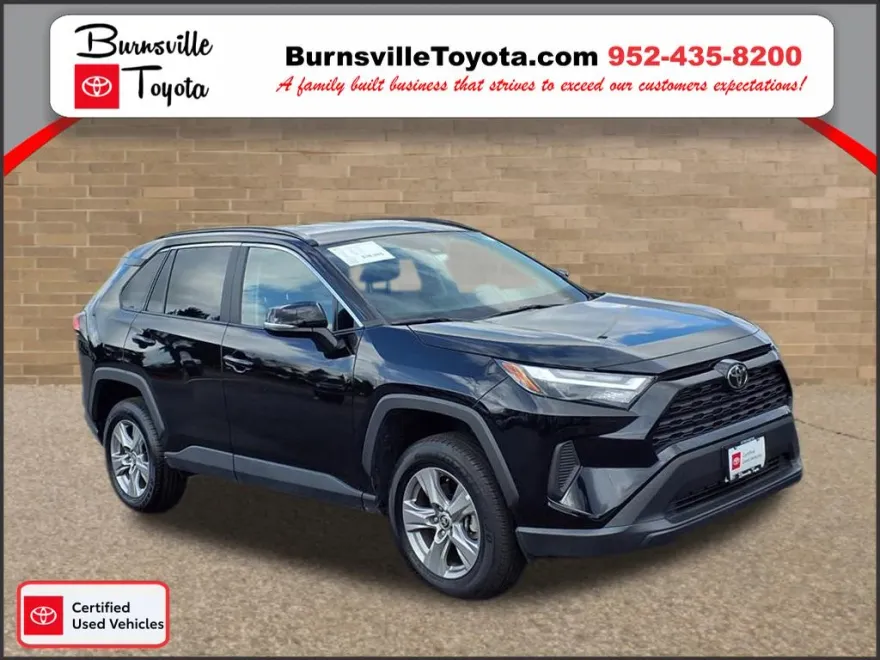 2025 Toyota RAV4 XLE photo 1