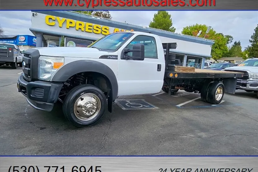 2011 Ford F-550 photo 1
