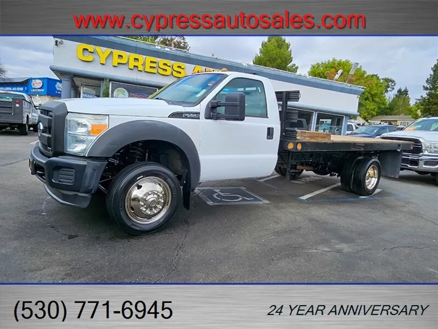2011 Ford F-550 photo 1
