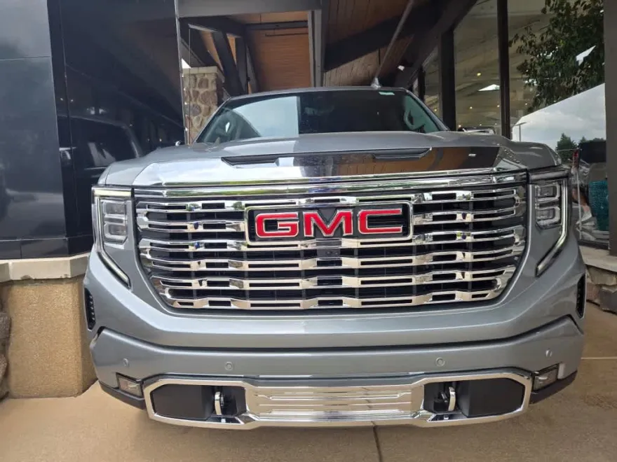 2026 Gmc Sierra 1500 Denali photo 1