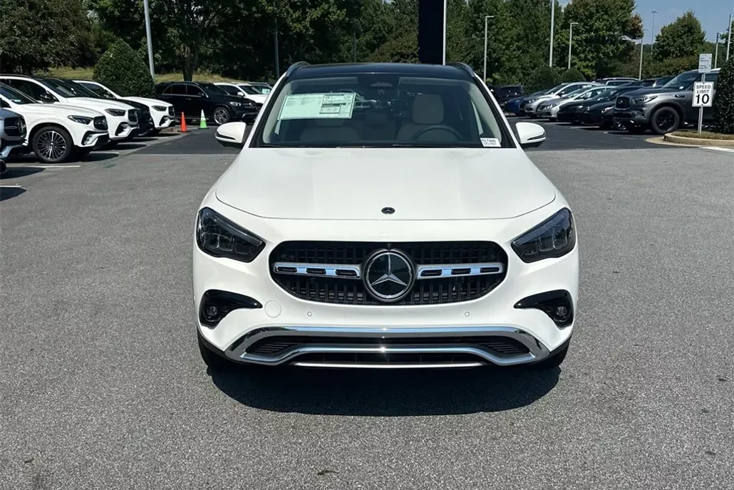 2026 Mercedes Benz GLA 250 photo 1