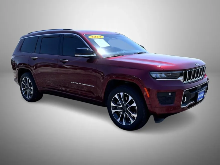 2024 Jeep Grand Cherokee Overland Sport photo 1