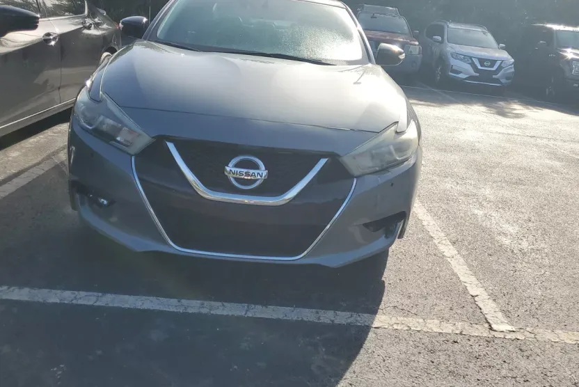 2018 Nissan Maxima SV photo 1