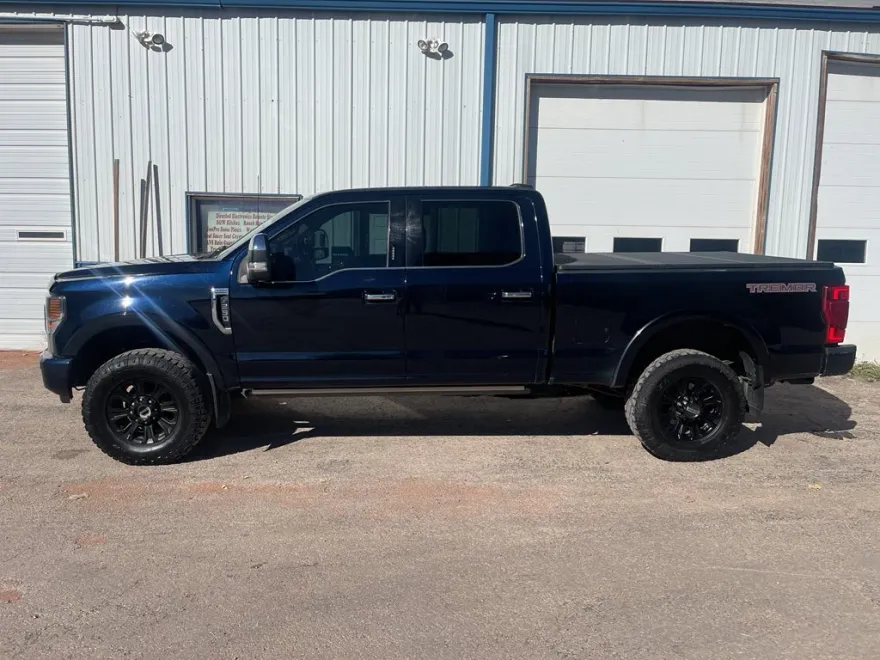 2021 Ford F-250 Platinum photo 1