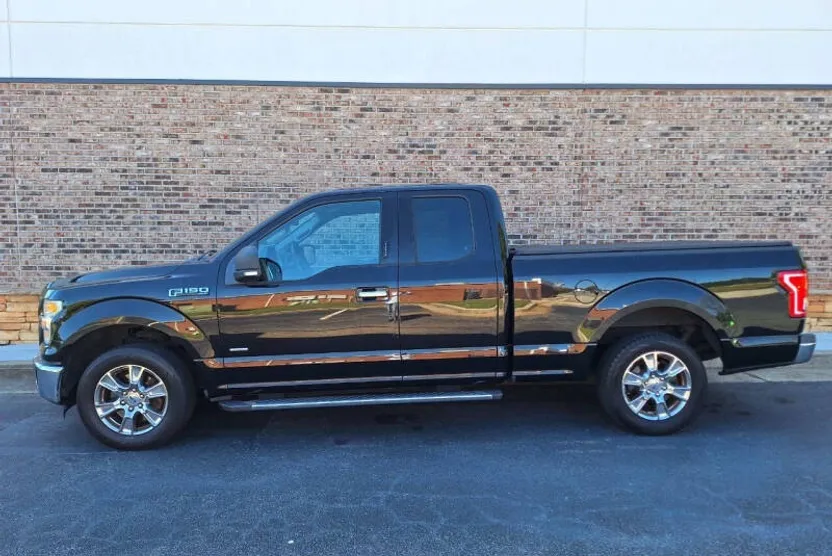 2016 Ford F-150 XLT photo 1
