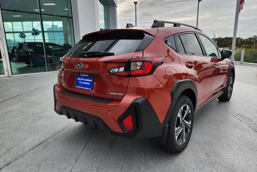 2025 Subaru Crosstrek Premium photo 1