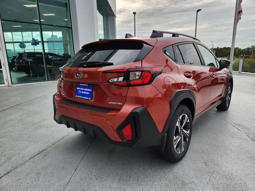 2025 Subaru Crosstrek Premium photo 1