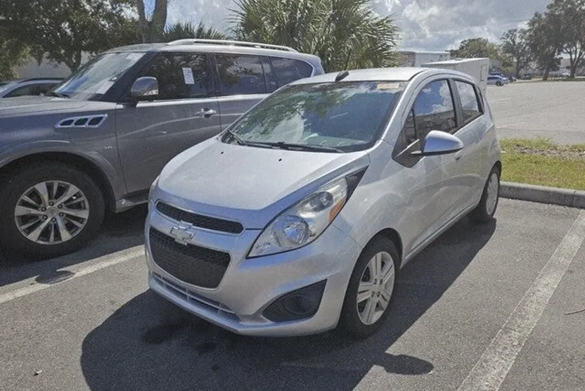 2015 Chevrolet Spark 1LT photo 1