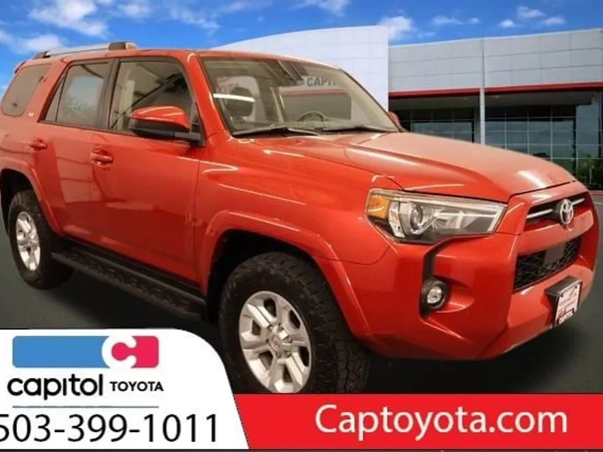 2022 Toyota 4Runner SR5 photo 1
