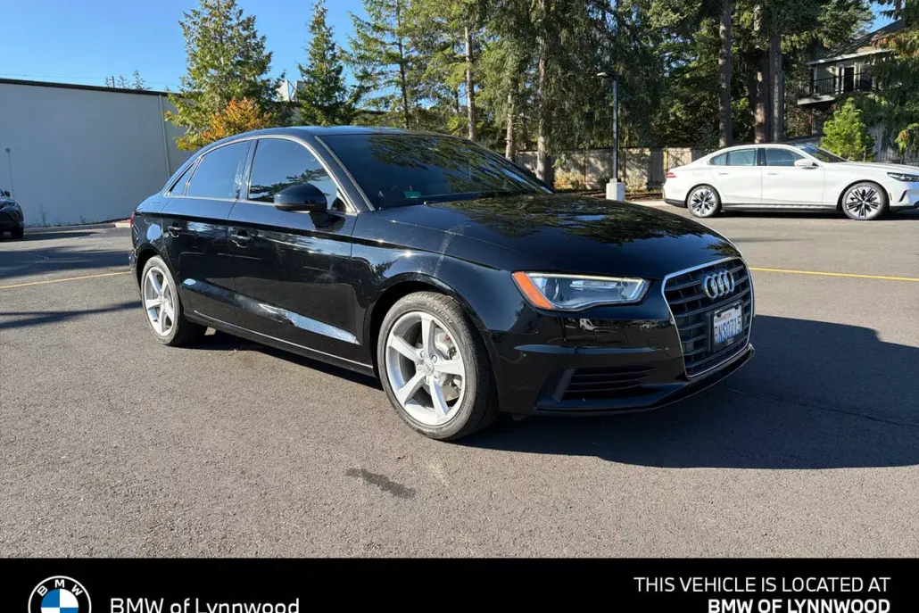 2016 Audi A3 1.8T Premium photo 1