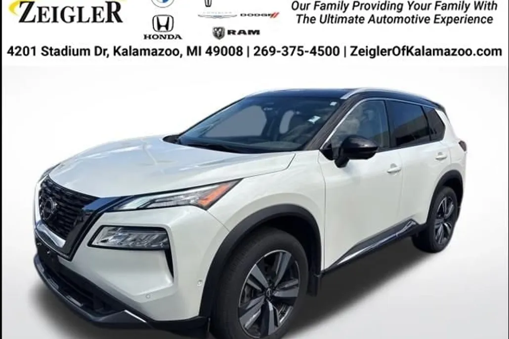 2023 Nissan Rogue SL AWD photo 1