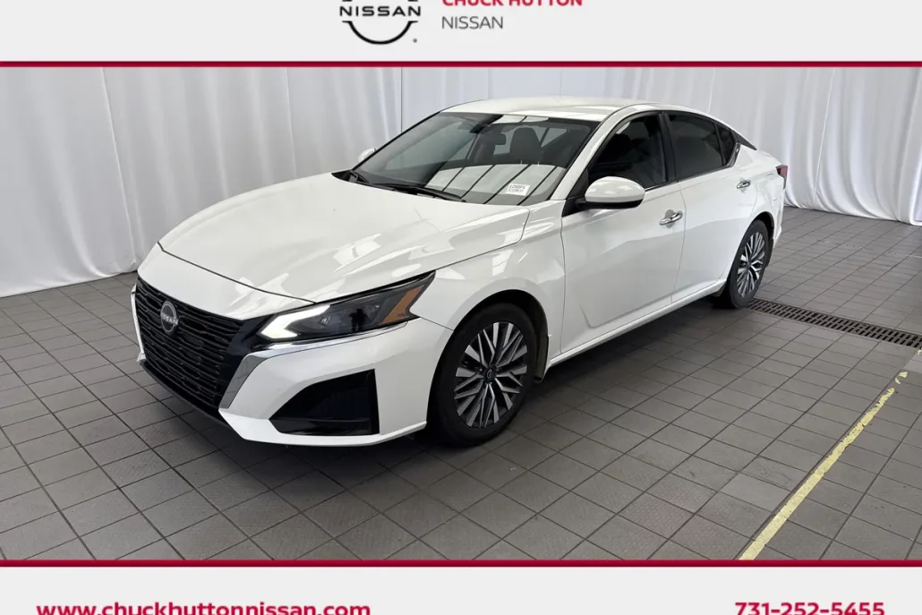 2023 Nissan Altima 2.5 SV photo 1