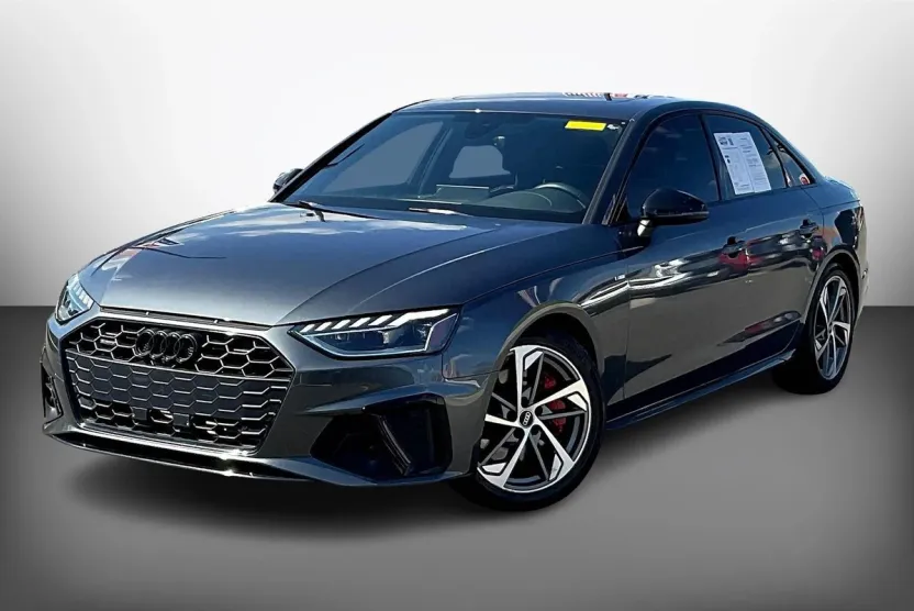2022 Audi A4 Premium Plus 45 TFSI S line Quattro photo 1