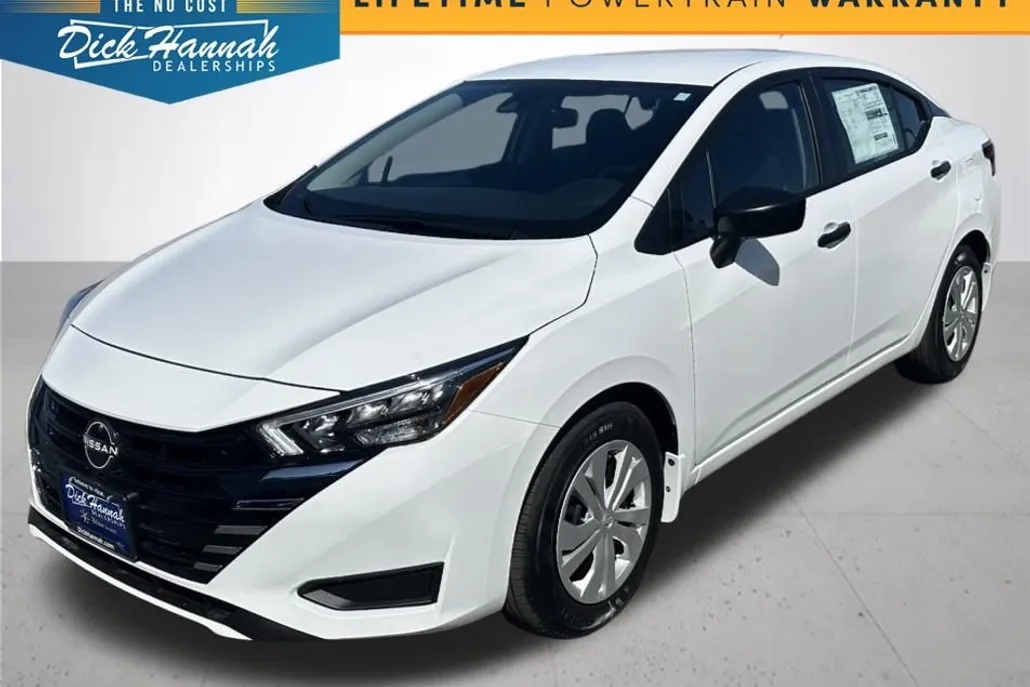 2025 Nissan Versa 1.6 S photo 1