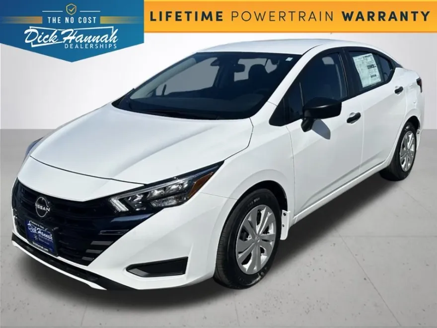 2025 Nissan Versa 1.6 S photo 1