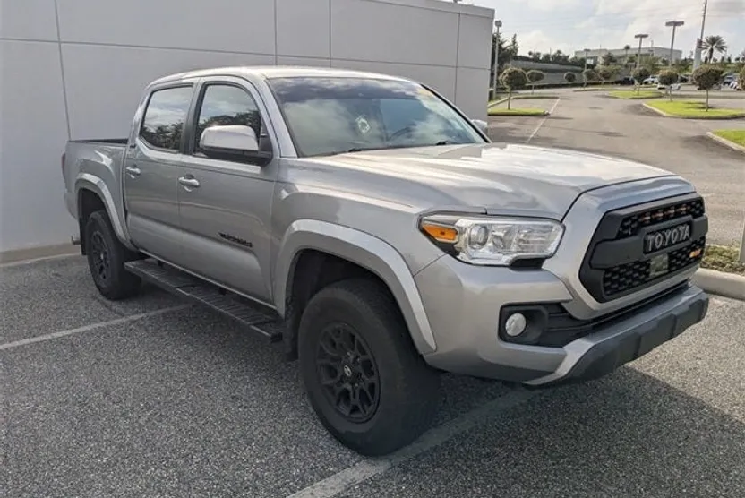 2021 Toyota Tacoma SR5 V6 photo 1