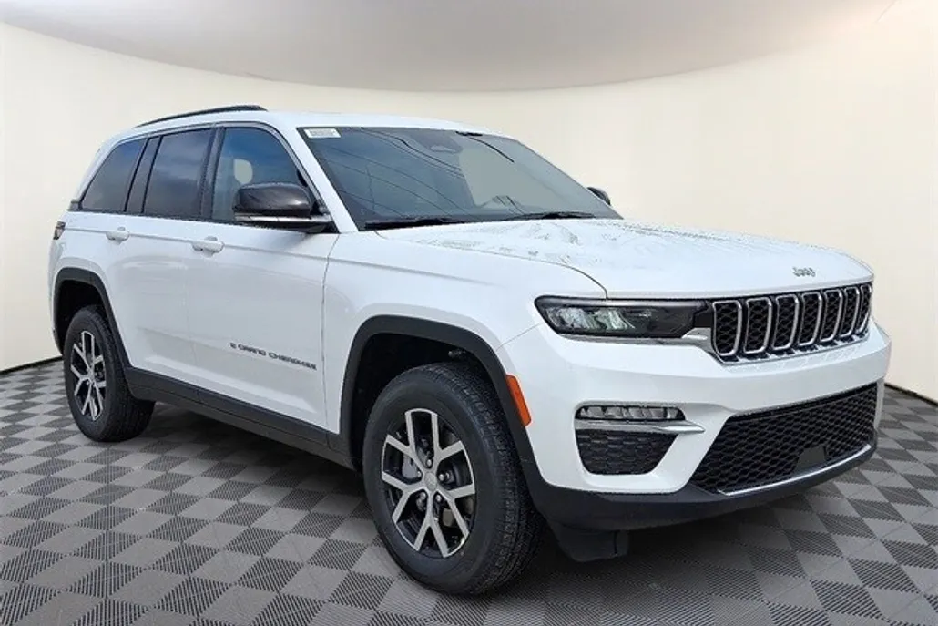 2025 Jeep Grand Cherokee Limited photo 1