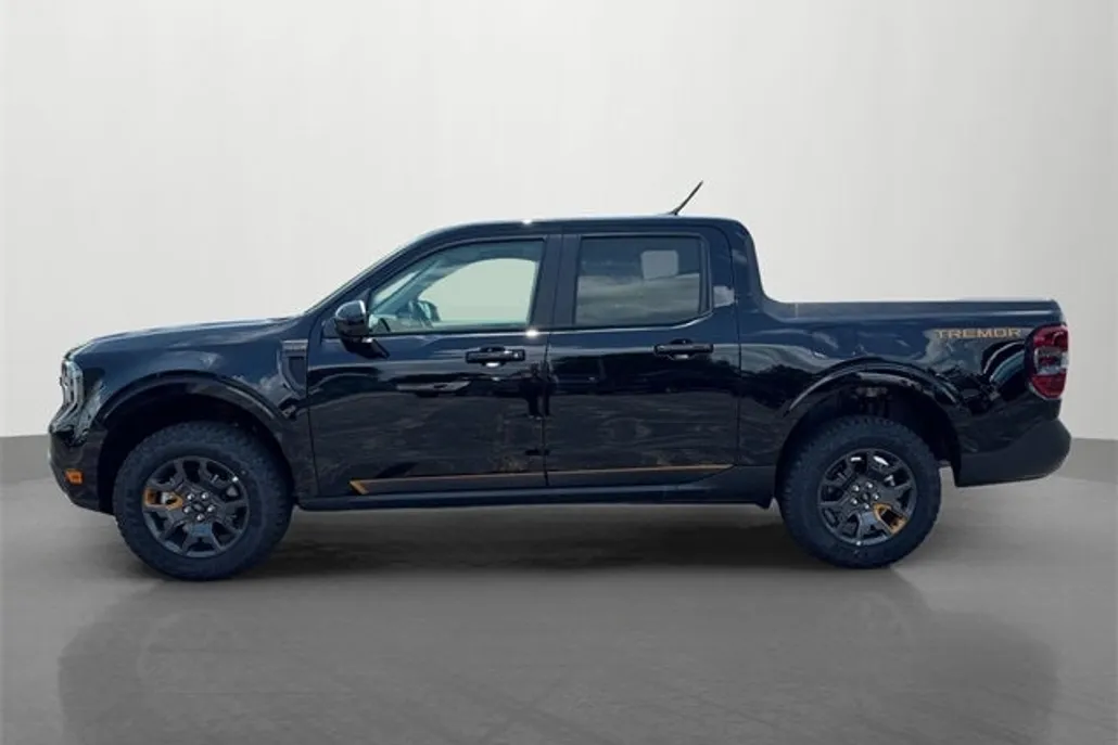 2025 Ford Maverick Tremor photo 1